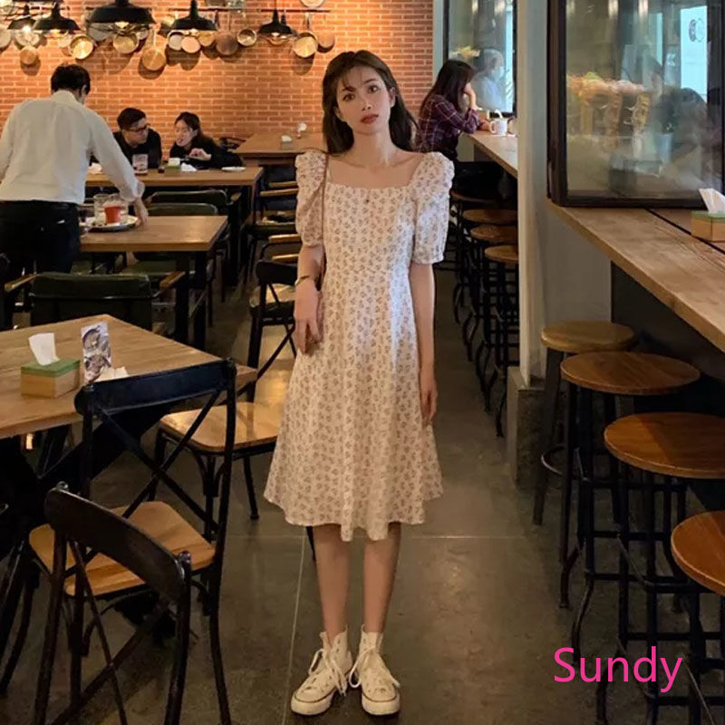 Đầm Cổ Vuông In Họa Tiết Hoa Phong Cách Retro Pháp Nữ Tính Cho Mùa Hè