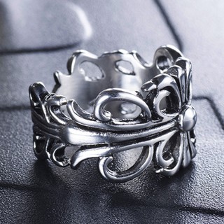 Nhẫn kiểu dáng Chrome Heart đẹp