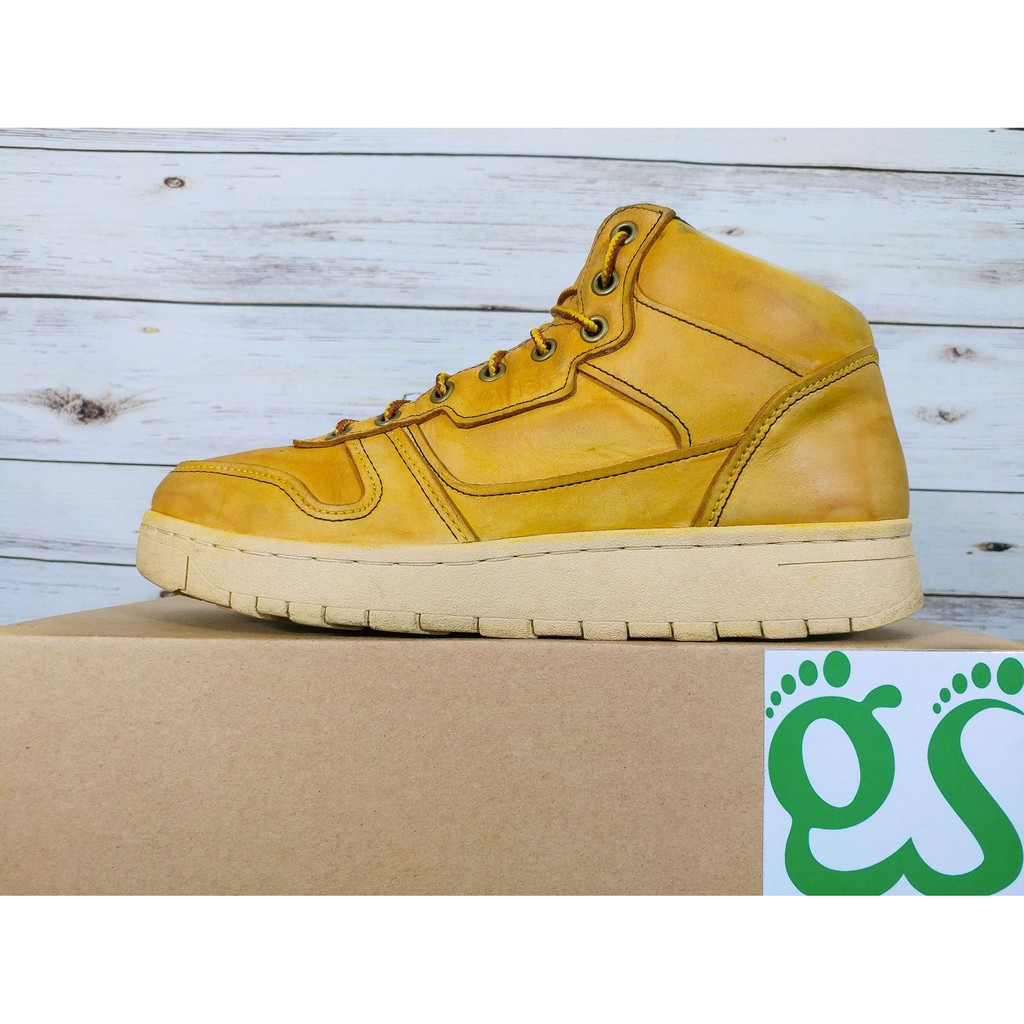 (SIZE 44) Giày thể thao chính hãng 2hand VANS WORKER BEE D.WHEAT