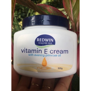 KEM DƯỠNG ẨM VITAMIN E REDWIN ÚC