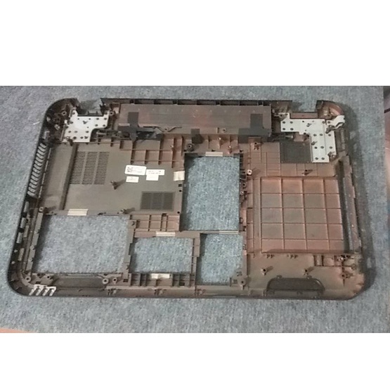 Mặt D Laptop Dell inspiron 7720