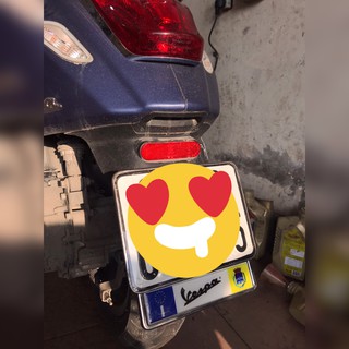 Đế lót biển số Vespa (Hàng Đẹp)