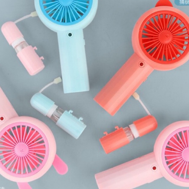 SALE CUỐI cầm tay Mini Fan chính hãng với hiệu ứng đèn+ phun sương