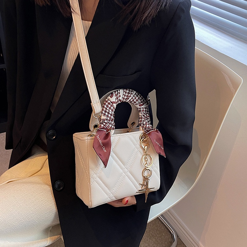 Túi Đeo Chéo Vai Bằng Lụa Thời Trang Sành Điệu Cho Nữ