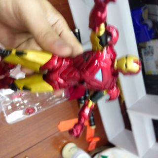 Mô hình Iron man rẻ nhất cao 17cm
