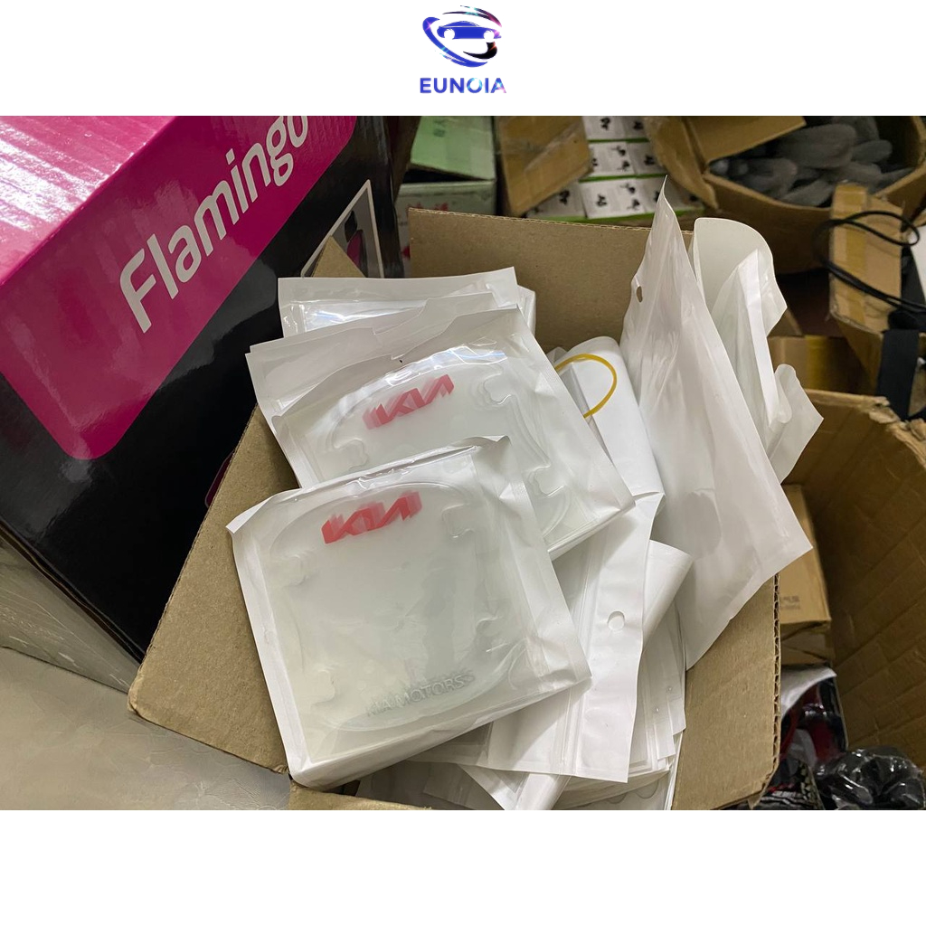 [LOGO KIA MỚI] Bộ 10 Chi Tiết Miếng Dán Silicon Chống Xước Hõm Cửa, Tay Nắm Cửa , Gương Ô Tô Xe Hơi Có Logo Hãng Xe Kia