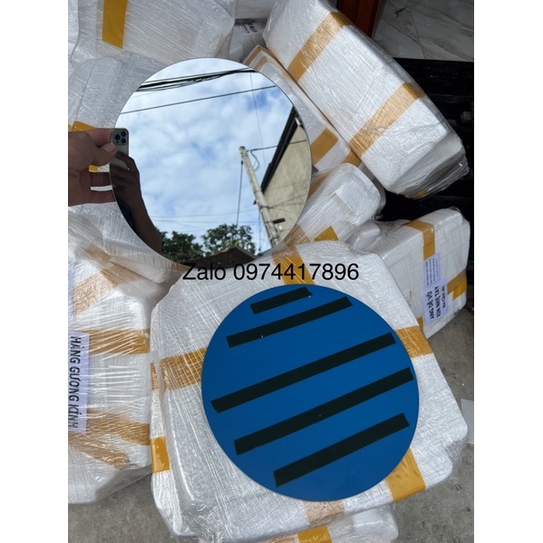 Gương Thủy Tinh Phôi Việt Nhật kích thước 30cm. dày 4ly tráng bạc.