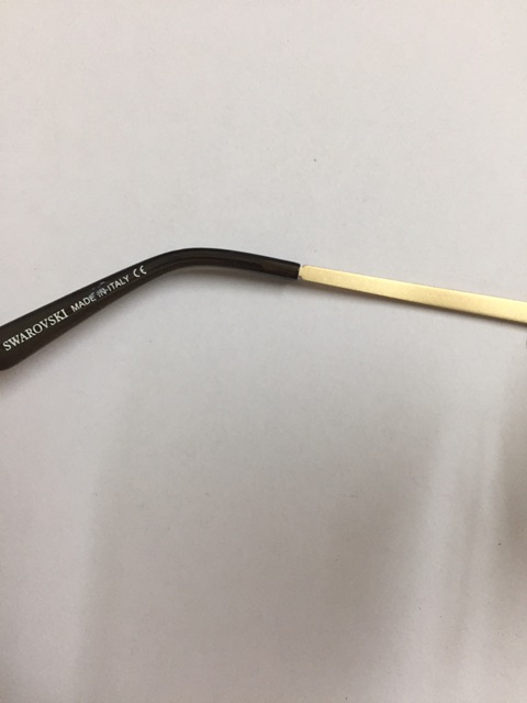 Kính mát hàng thùng nhập khẩu SWAROVSKI xịn của ý