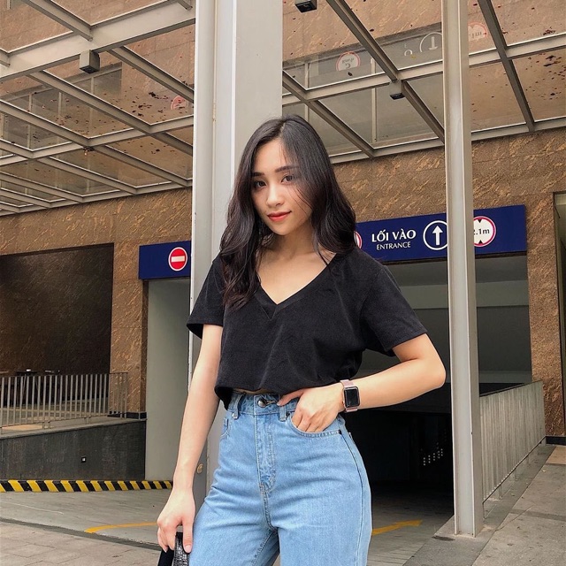 Áo nhung croptop cổ V