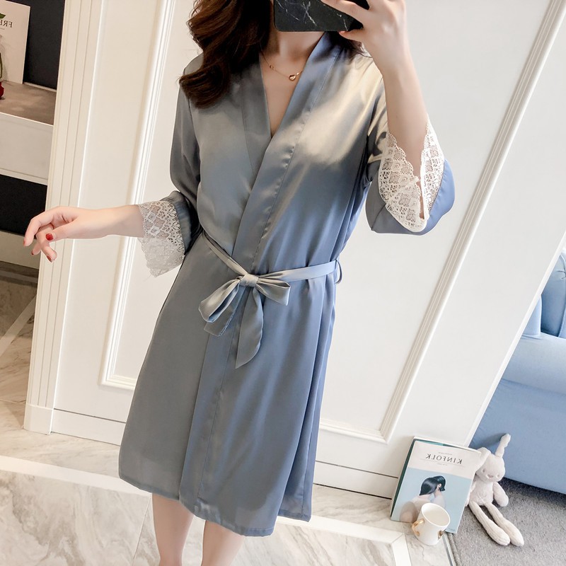Set Đầm Ngủ Hai Dây Cổ Chữ V Phối Ren + Áo Choàng Chất Liệu Lụa Lạnh Quyến Rũ Cho Nữ | BigBuy360 - bigbuy360.vn