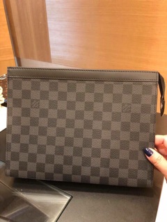 Ví cầm Tay LV da xước