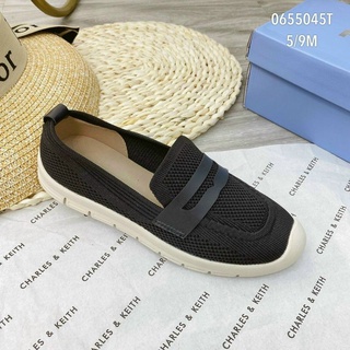 giày slip on chất len quai da và trơn