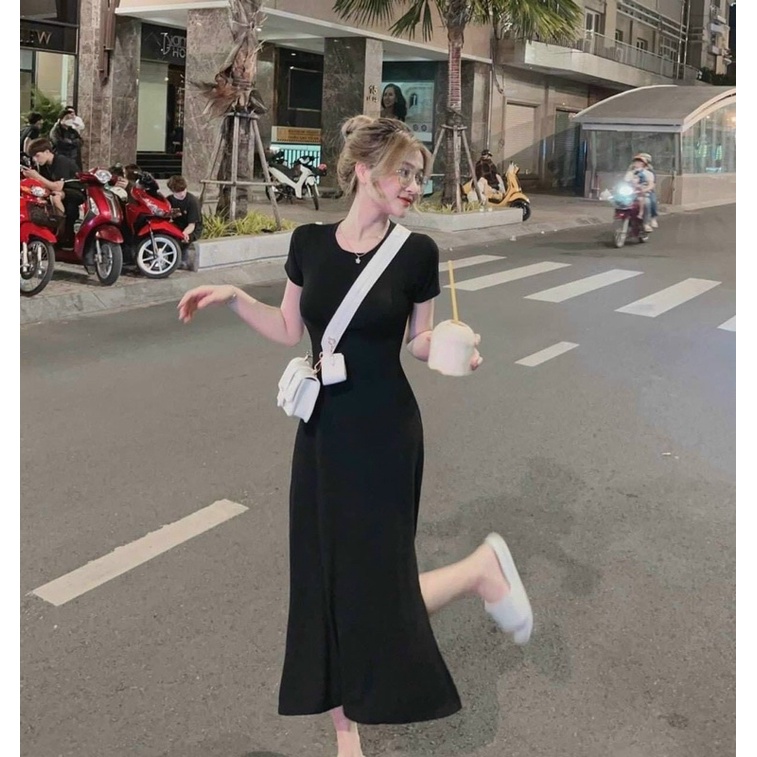 ĐẦM MIDI THUN ĐEN CỔ TRÒN XẺ TÀ