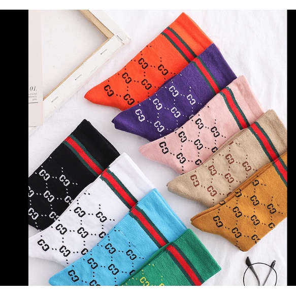 Vớ Tất GUCCI cổ cao phong cách trẻ trung, dễ thương và xinh xắn