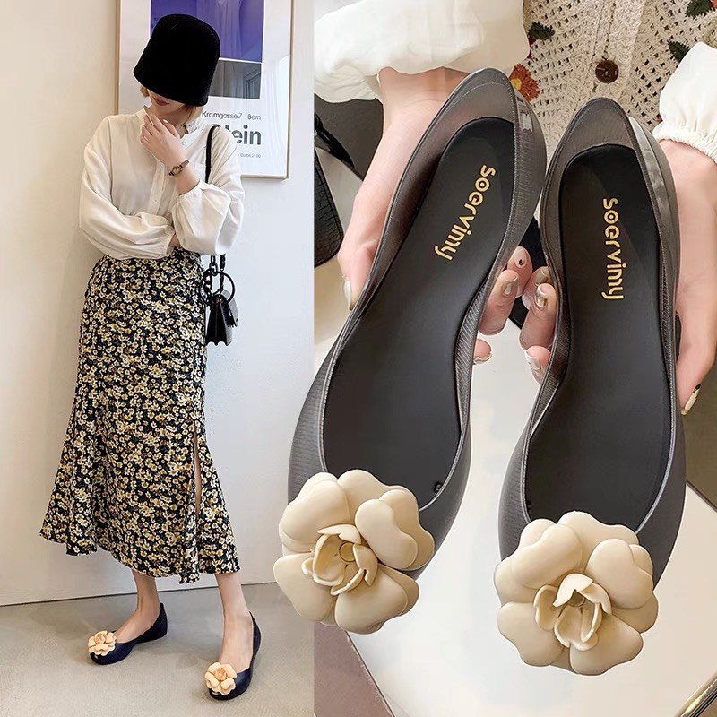 Mã B75 Giày búp bê nhựa dẻo thơm trong đính hoa trà hở mũi soervimy - Chọn size theo bảng size