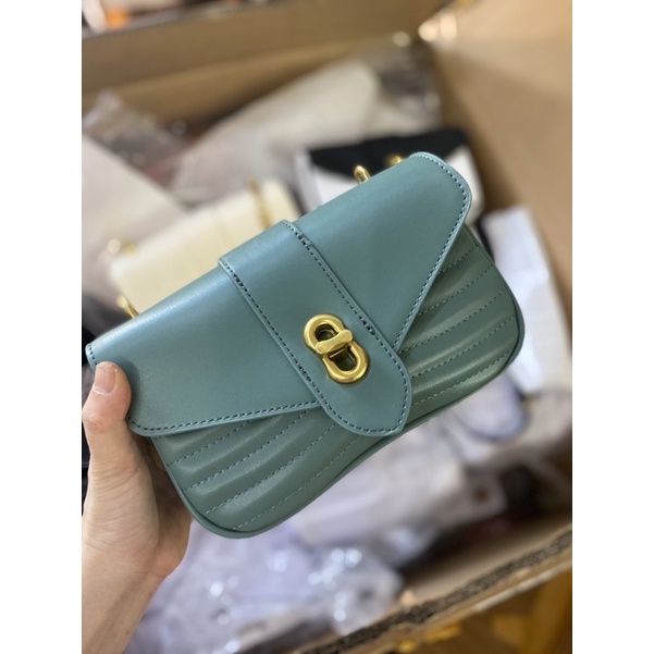 Túi xách nữ chữ C dáng yên ngựa mới nhất đựng vừa điện thoại