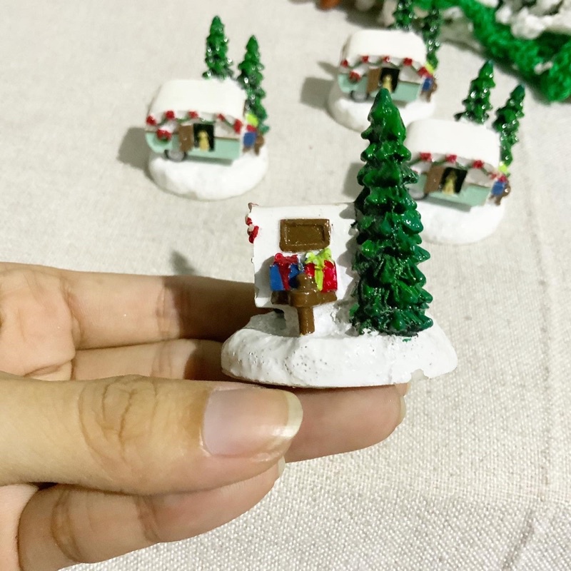 Tượng Noel ngôi nhà