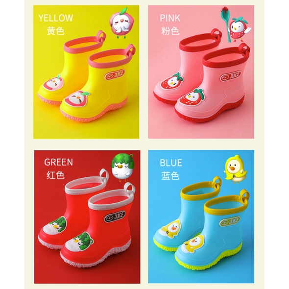 Ủng đi mưa giày làm vườn cho bé họa tiết dâu tây đáng yêu nhiều màu- Hàng có sẵn