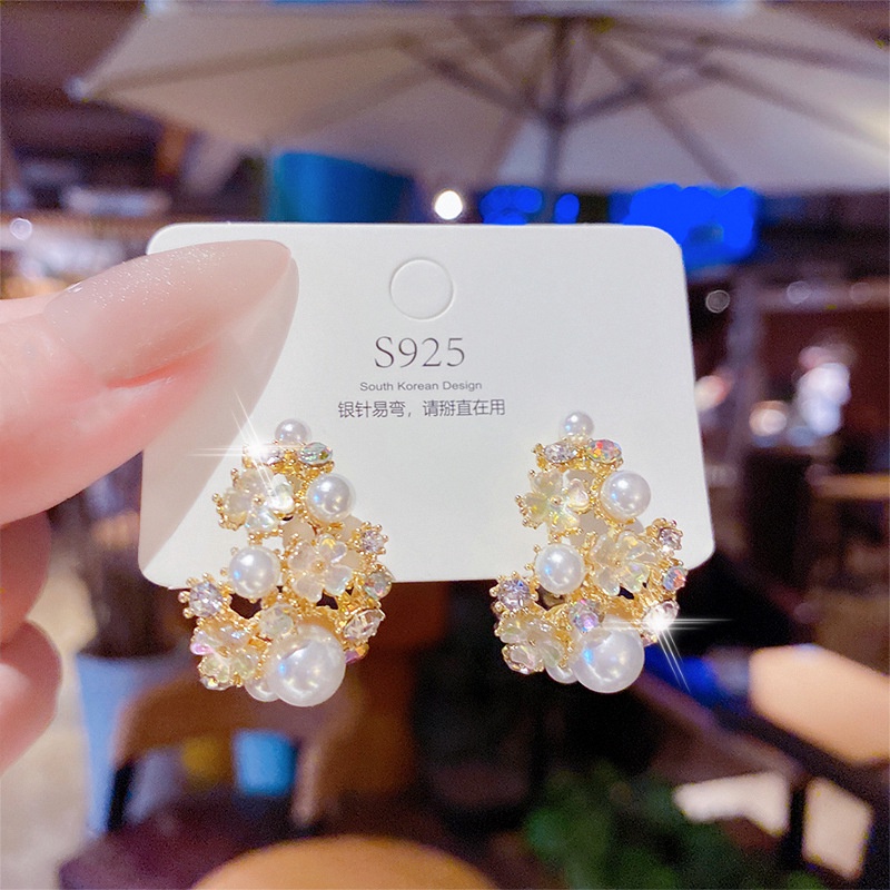 Khuyên Tai Hình Bông Hoa Đính Hạt Ngọc Trai Thời Trang Cho Nữ