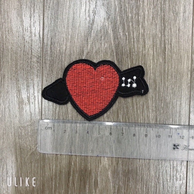Sticker , logo thêu hình trái tim