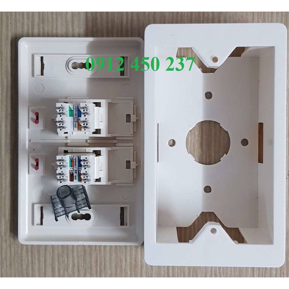 Bộ ổ cắm mạng đôi AMP/Commscope gồm: 1 cổng Mạng Cat6 + 1 cổng Điện Thoại Cat3 chính hãng có CO, CQ