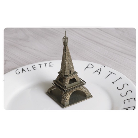 Mô hình Tháp Eiffel