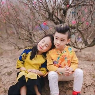 Áo dài gấm cho bé 💕