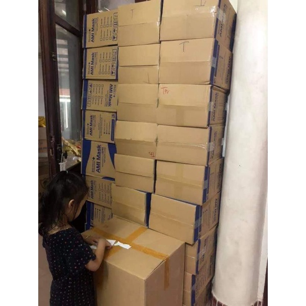 Khẩu trang KN95 có van thở, khẩu trang N95 không có van chống bụi mịn và kháng khuẩn tối ưu | BigBuy360 - bigbuy360.vn