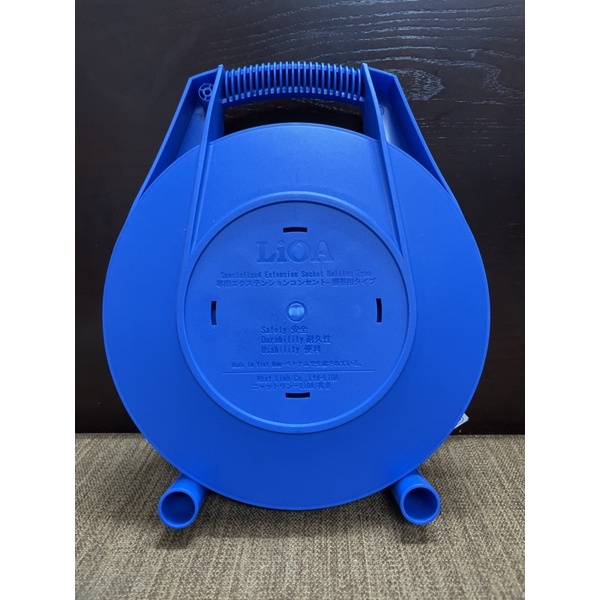 Ổ Cắm Xách Tay LiOA XTD10-2-10A Quay Tay Cuộn Dây Kín Kéo Dài 10m