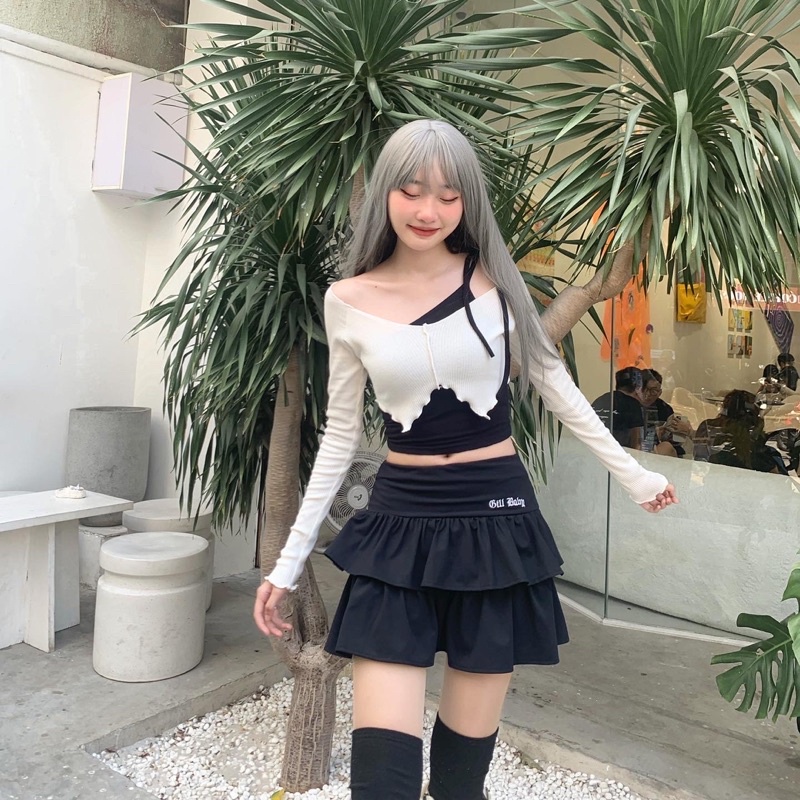 GILL BABY | Áo croptop trễ vai tay dài màu trắng cuốn biên đi chơi hẹn hò đi biển (GIRL CRUSH TOP) | BigBuy360 - bigbuy360.vn