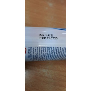 Kem đánh răng Aquafresh Nga