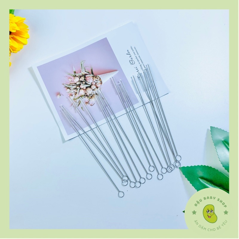 Cọ rửa ống hút bình nước cho bé