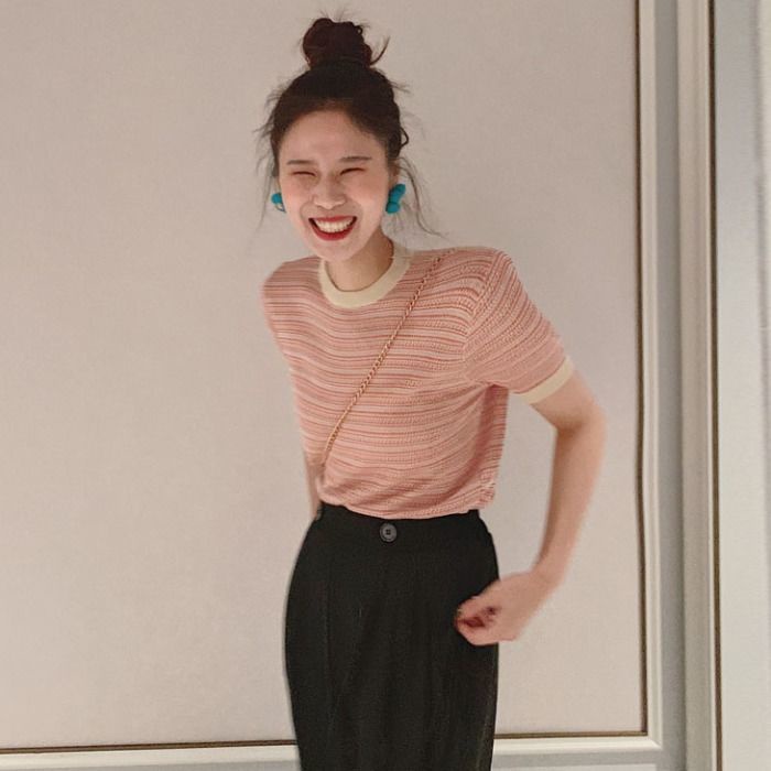 Thin sweater short-sleeved T-shirt women's short-sleeved top 2022 summer New ins Korean style round neck bubble sleeve color striped top