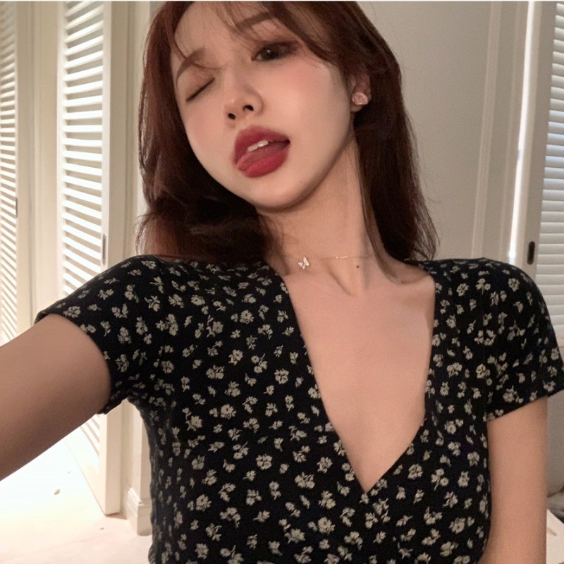 Áo Crop Top In Hoa Phong Cách Hàn Quốc Cho Nữ | BigBuy360 - bigbuy360.vn