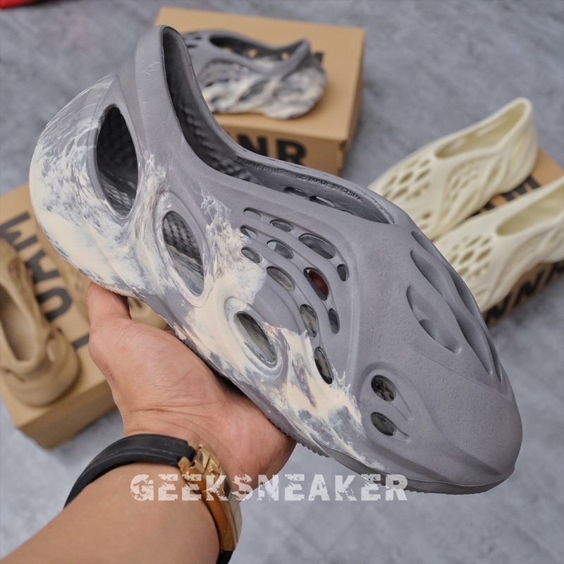 [GeekSneaker] Sneaker YZ FOAM Runner