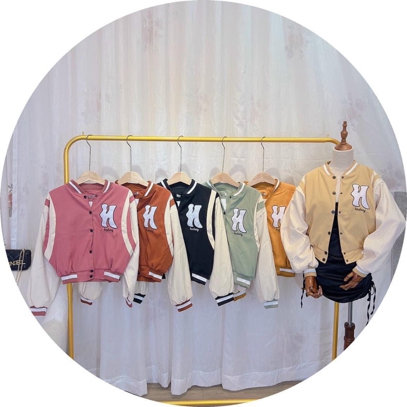 Áo khoác lửng croptop bomber thêu chữ kaki da lộn 2 lớp unisex ulzzang nam nữ