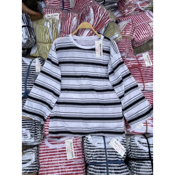 Áo thun dài tay kẻ ngang tay bèo form rộng