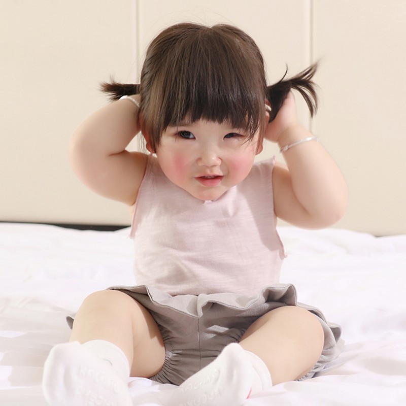 Áo cotton không tay màu trơn đơn giản thoải mái cho bé