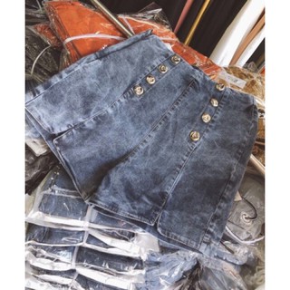 Qâng short jean 8 nút