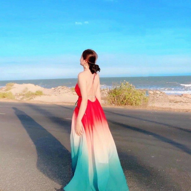 Đầm maxi loang màu cổ yếm | BigBuy360 - bigbuy360.vn