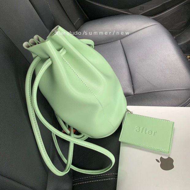 Túi Đeo Vai Dây Rút Cỡ Lớn Màu Trà Xanh Dễ Thương