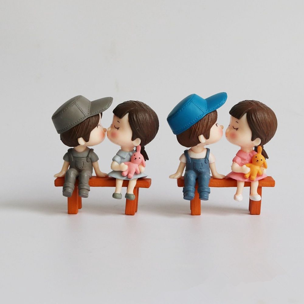 Mô Hình Cặp Đôi Ngồi Xinh Xắn Trang Trí Nhà Búp Bê