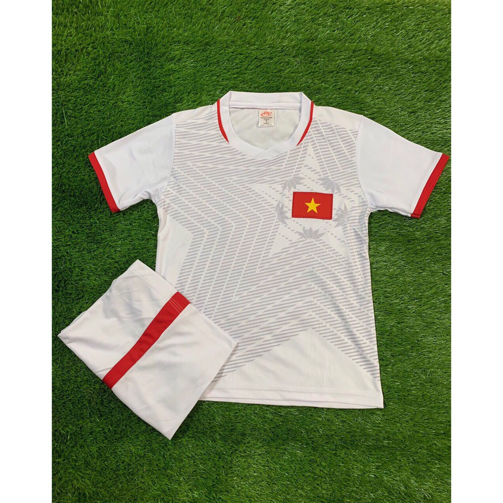 Áo đá bóng đá banh trẻ em nhiều mẫu mới nhất,hàng có sẵn(đặt đội khuyến mại in tên số)