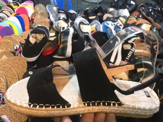 Sandal chéo cói