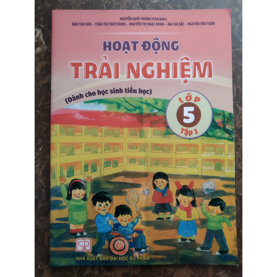 Sách - Hoạt động trải nghiệm (Dành cho học sinh tiểu học) Lớp 5 tập 1