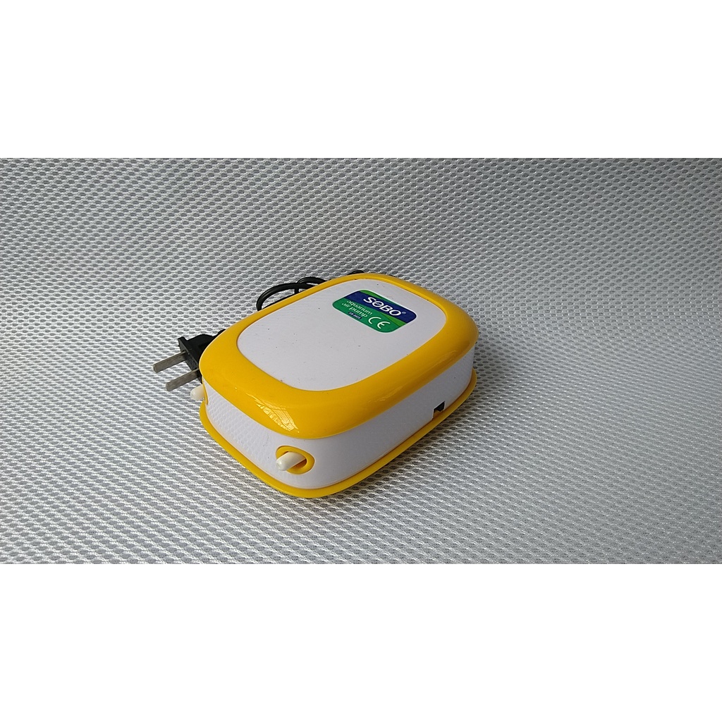 Máy thổi khí SOBO dùng cho bể cá.