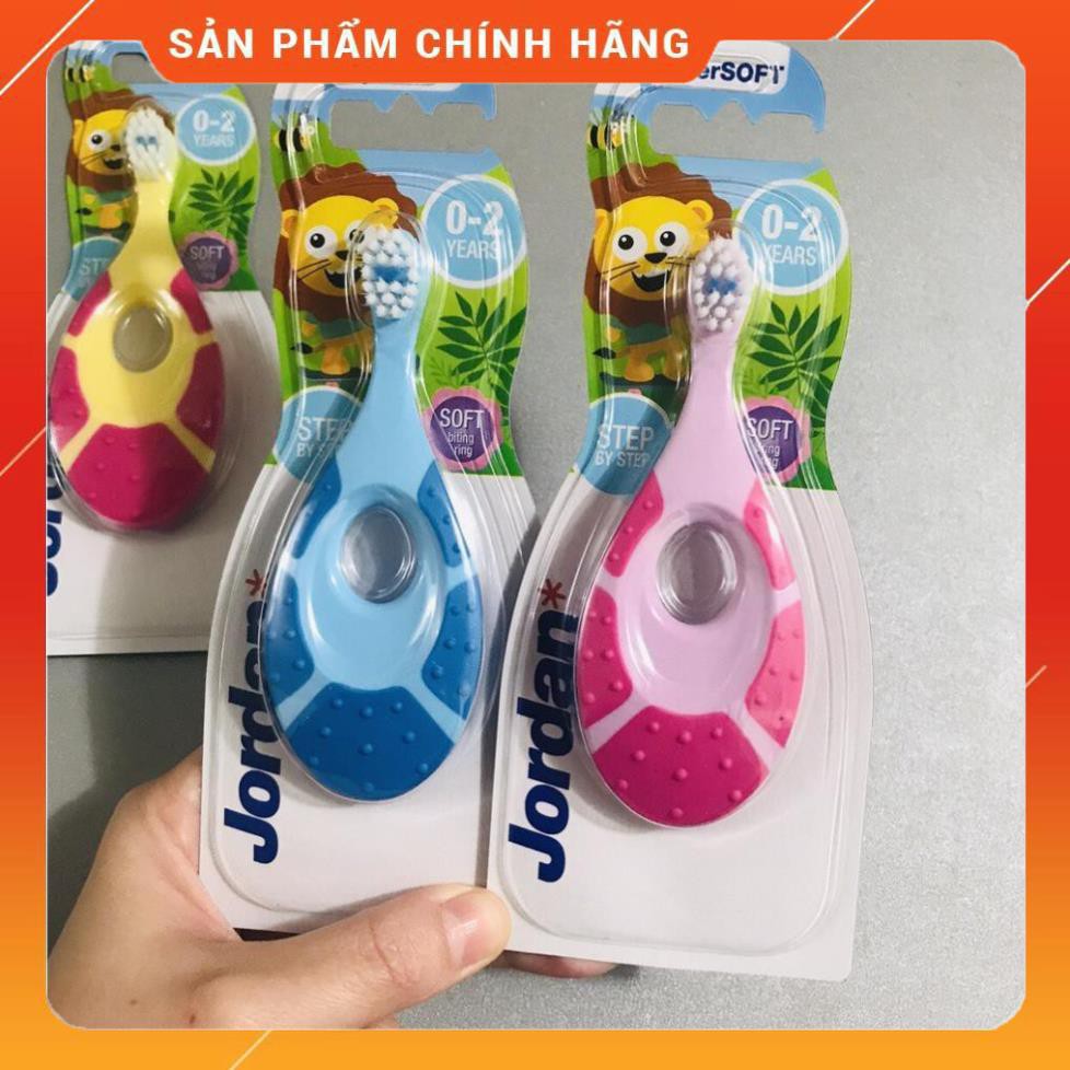 Bàn Chải đánh răng JORDAN cho bé từ 0-2 tuổi( hàng chuẩn Úc)