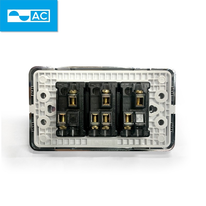 Mặt công tắc ba Rival AC AR3S viền bạc , bảo hành 24 tháng.