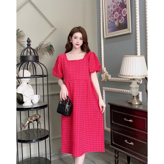 Váy thô kẻ bầu.