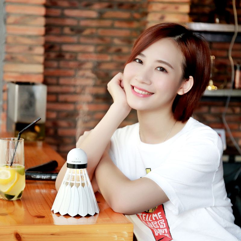 Máy Phun Sương Tạo Ẩm Hình Quả Cầu Lông Sáng Tạo